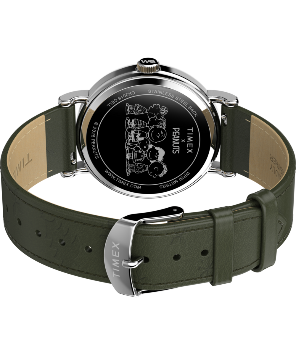 Timex Peanuts x Timex Weekender Holiday Dial 40mm Leather Strap Watch