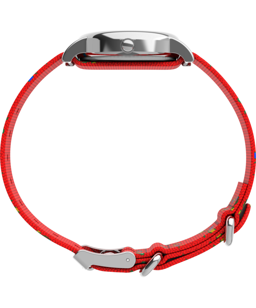 Timex Peanuts x Timex Weekender Snoopy Santa Hat 31mm Fabric Strap Watch